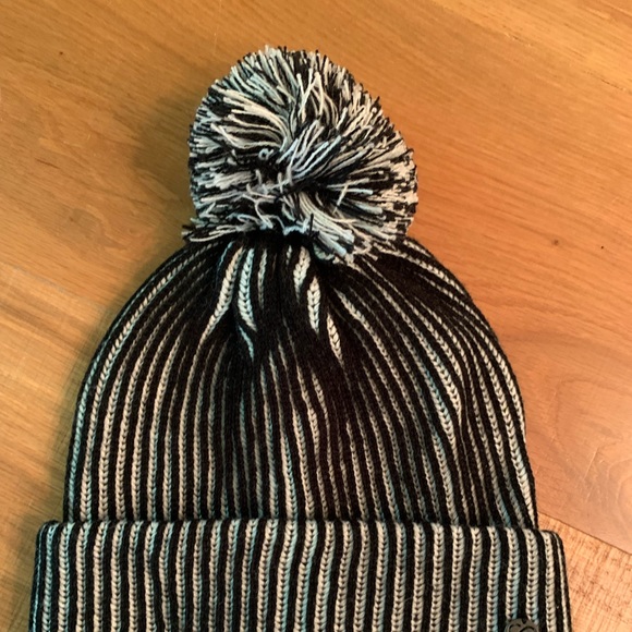 Pair of NWT Zella Women's Reflective Athletic Hats - Picture 9 of 10